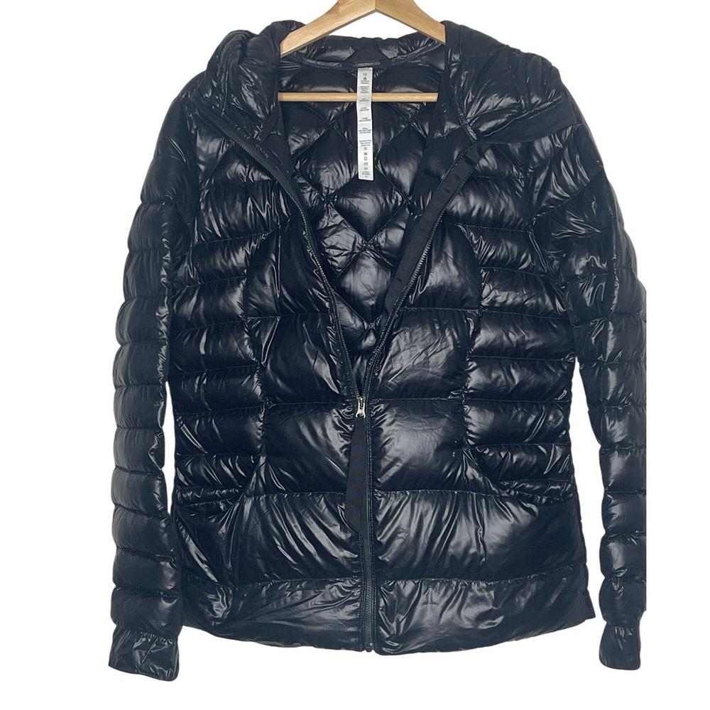 Lululemon Brave The Cold Jacket Black Glossy High Shine Puffer Hooded Size 10